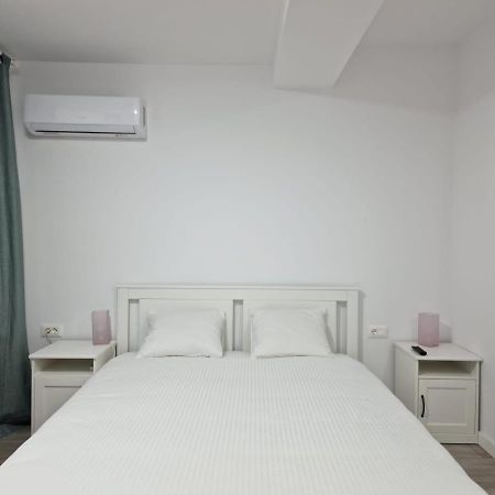 Catedral Apartment Bukares Bagian luar foto