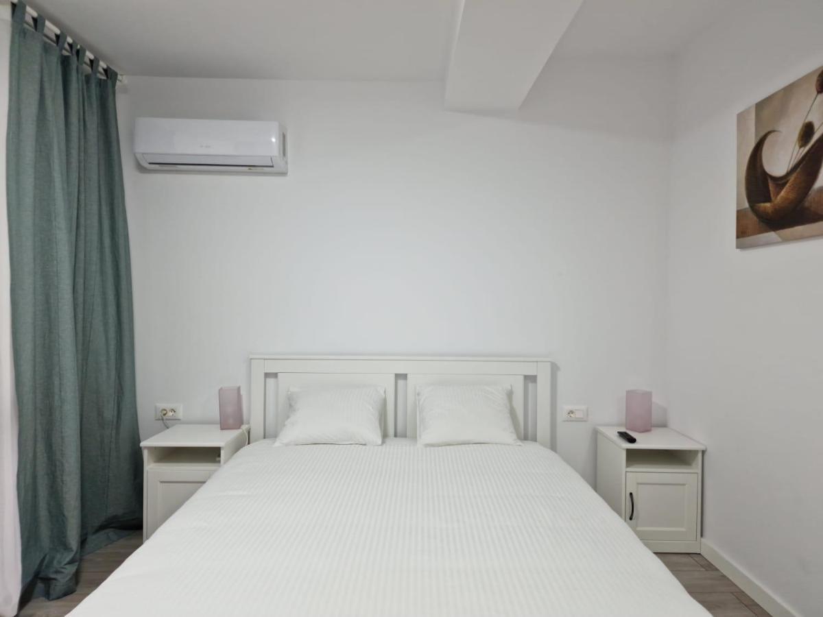 Catedral Apartment Bukares Bagian luar foto