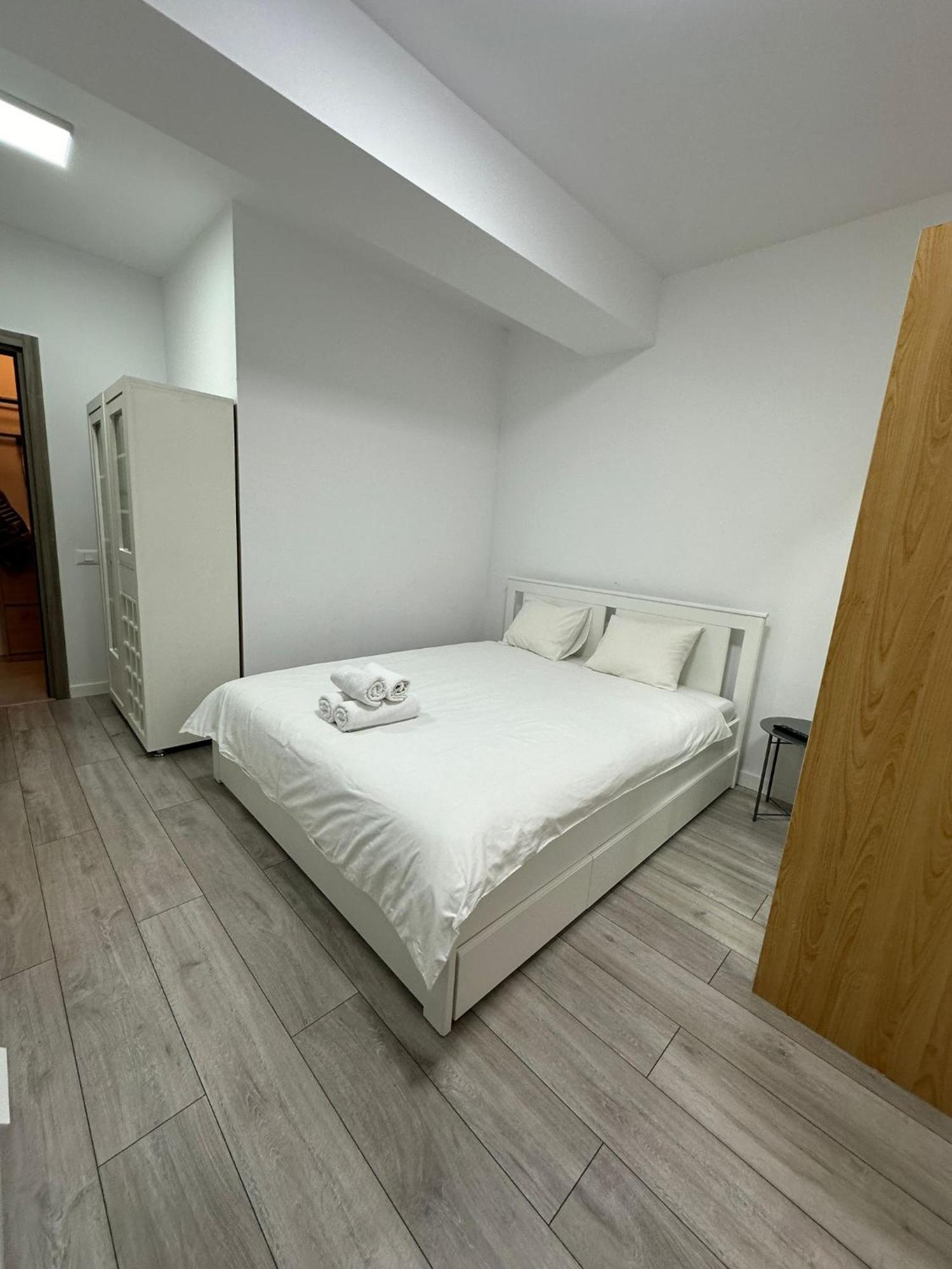 Catedral Apartment Bukares Bagian luar foto