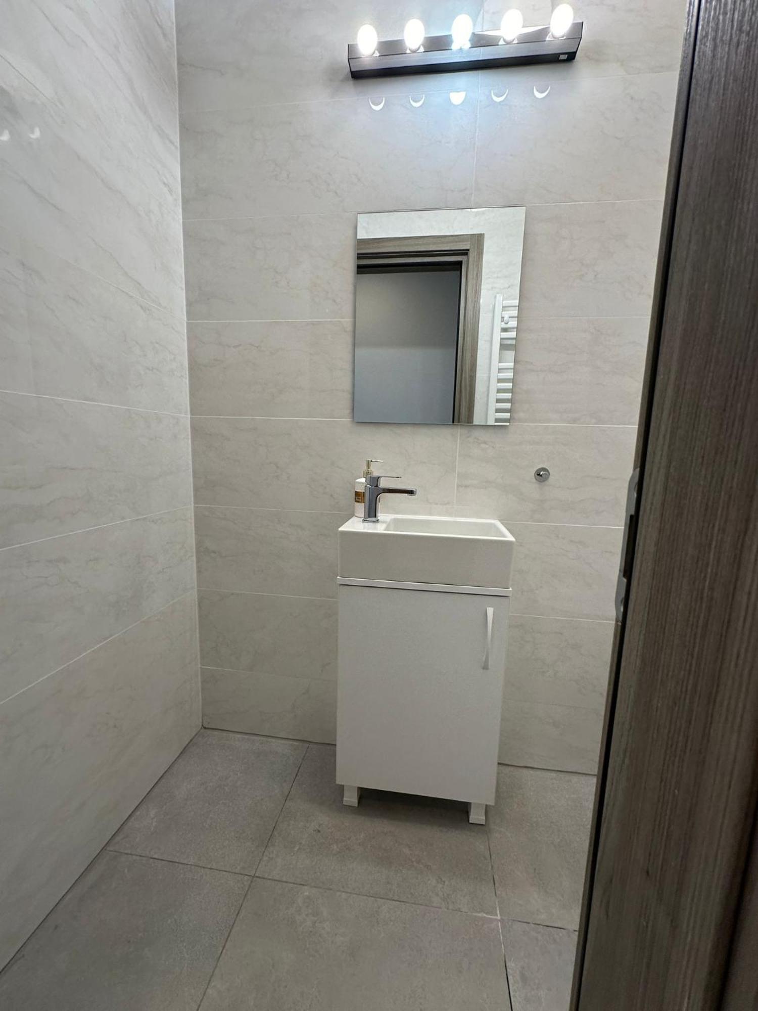 Catedral Apartment Bukares Bagian luar foto