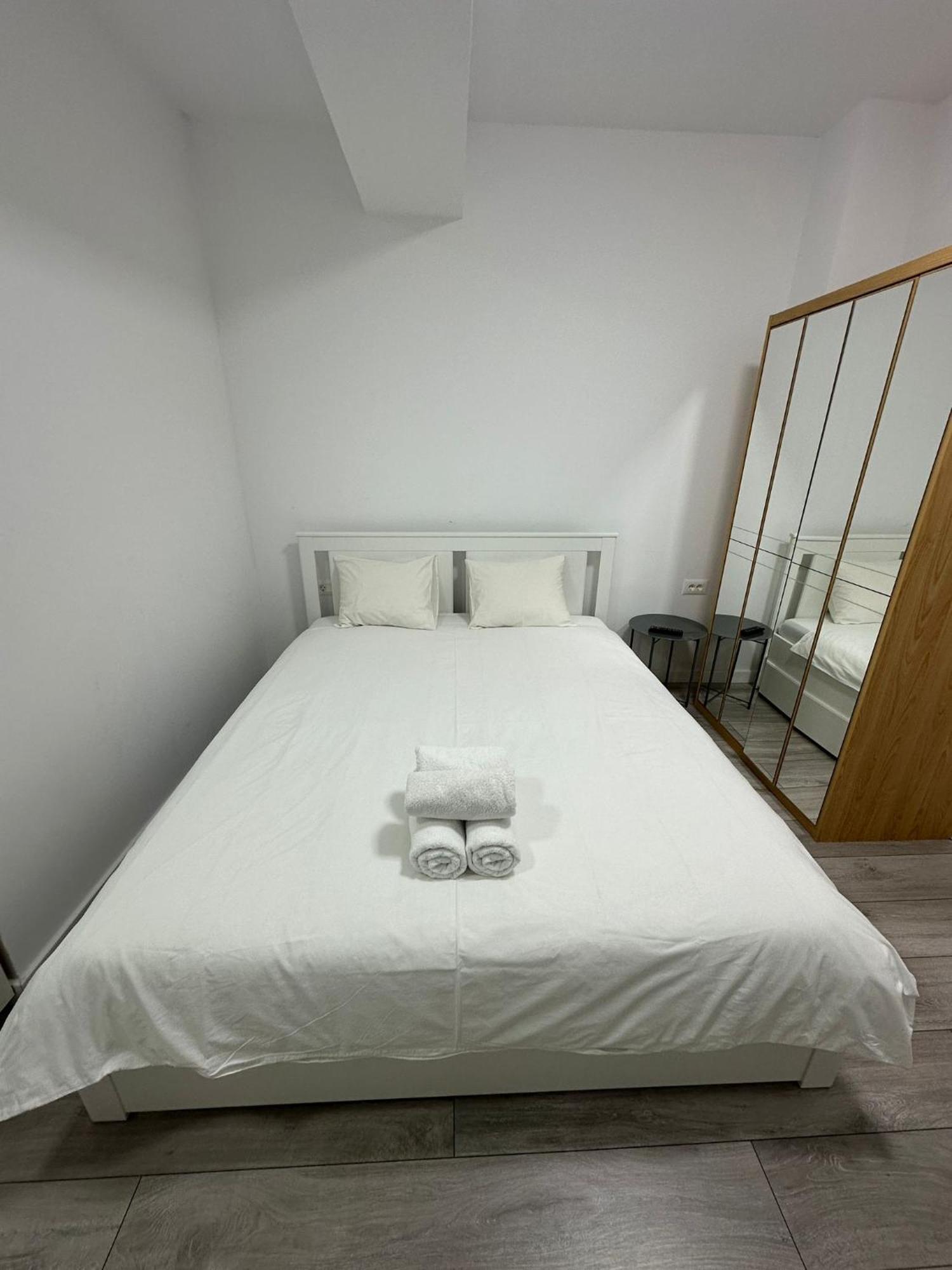 Catedral Apartment Bukares Bagian luar foto